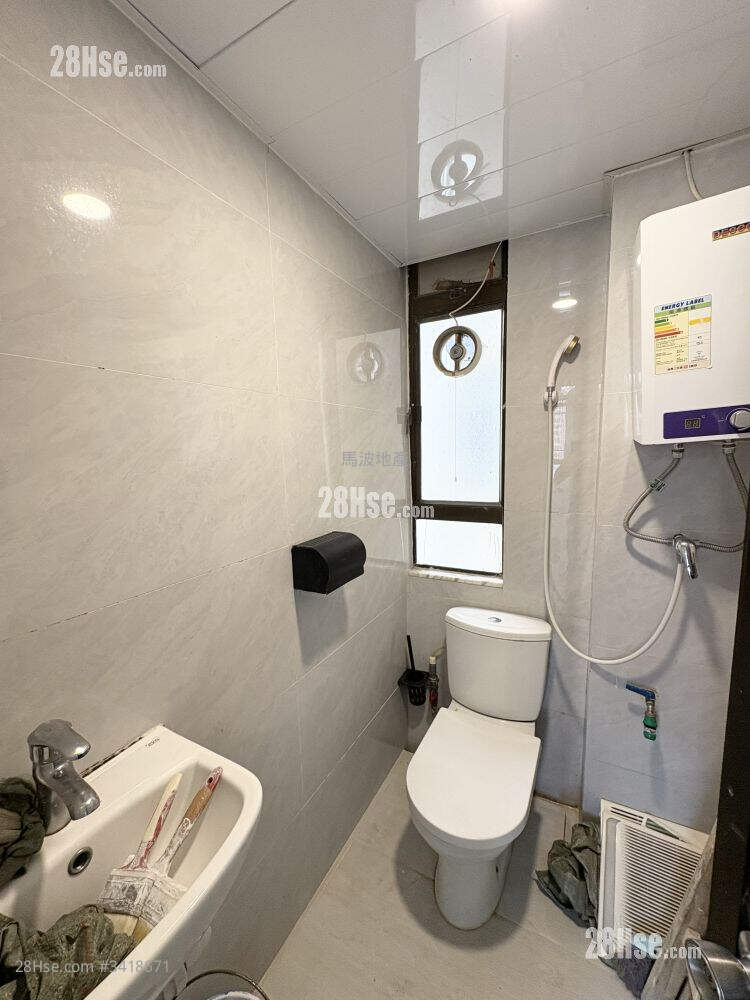 Wang Kwong Building Rental 2 Bedrooms , 1 Bathroom 391 ft² ( 36.3 m² )