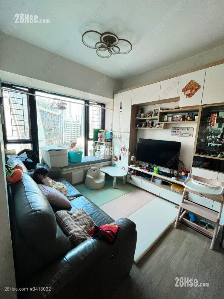 Chelsea Court Sell 2 Bedrooms , 1 Bathroom 464 ft² ( 43.1 m² )