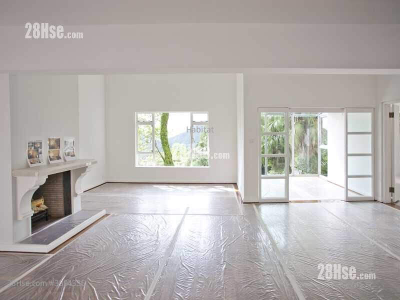 Strawberry Hill Sell 4 Bedrooms , 3 Bathrooms 3,195 ft² ( 296.8 m² )