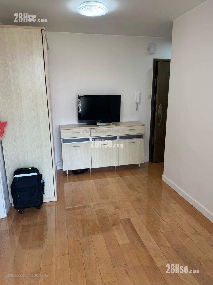 Po Pui Court Sell 2 Bedrooms , 1 Bathroom 401 ft² ( 37.3 m² )
