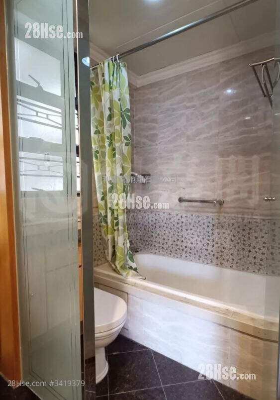 Grand Palisades Rental 3 Bedrooms , 1 Bathroom 756 ft² ( 70.2 m² )