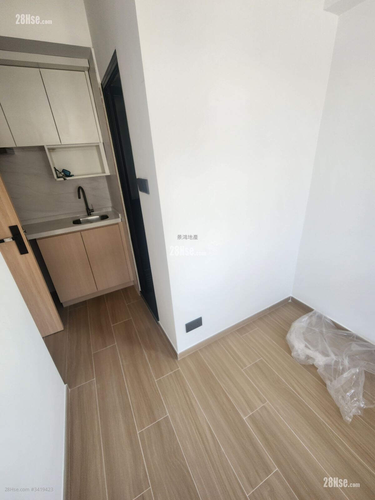 Man Fai Building Rental Studio , 1 Bathroom 160 ft² ( 14.9 m² )
