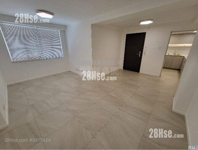 Merry Court Rental 3 Bedrooms , 1 Bathroom 645 ft² ( 59.9 m² )