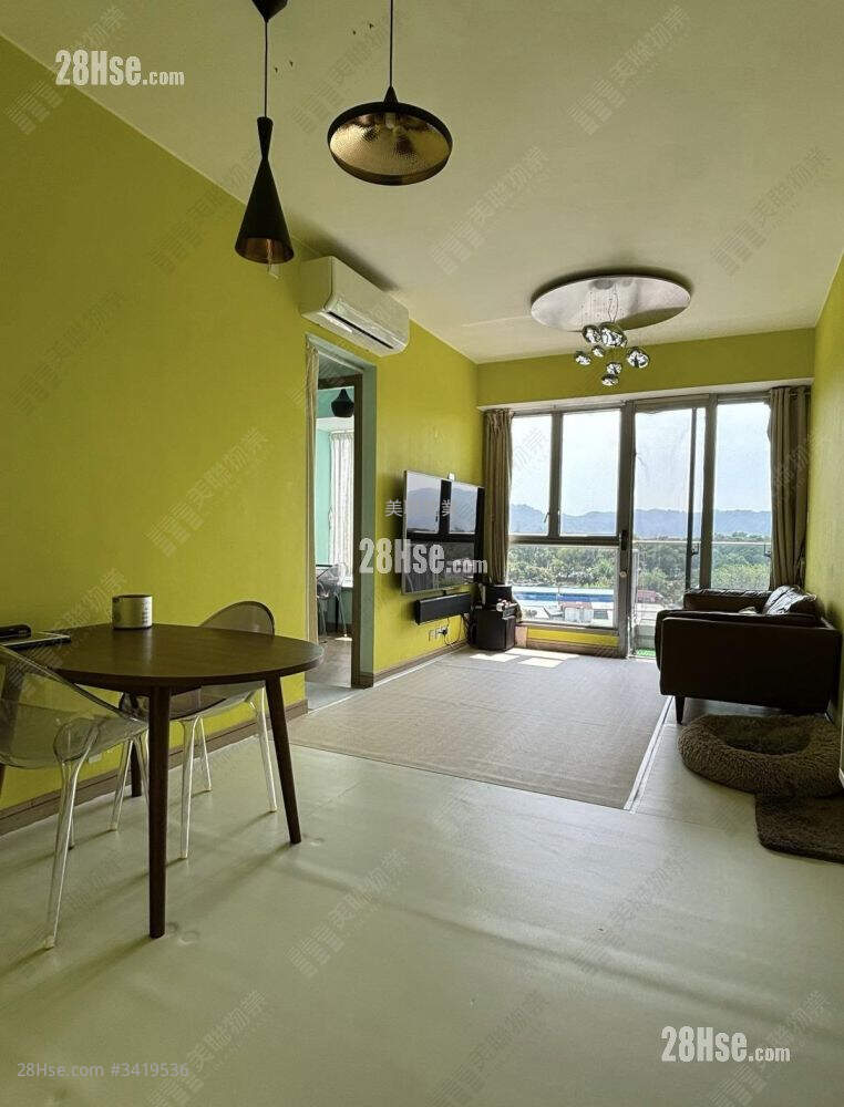 The Reach Sell 3 Bedrooms , 2 Bathrooms 743 ft² ( 69.0 m² )
