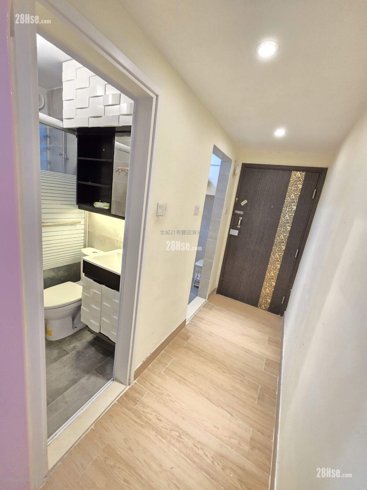 Kam Ying Court Sell 3 Bedrooms , 1 Bathroom 554 ft² ( 51.5 m² )