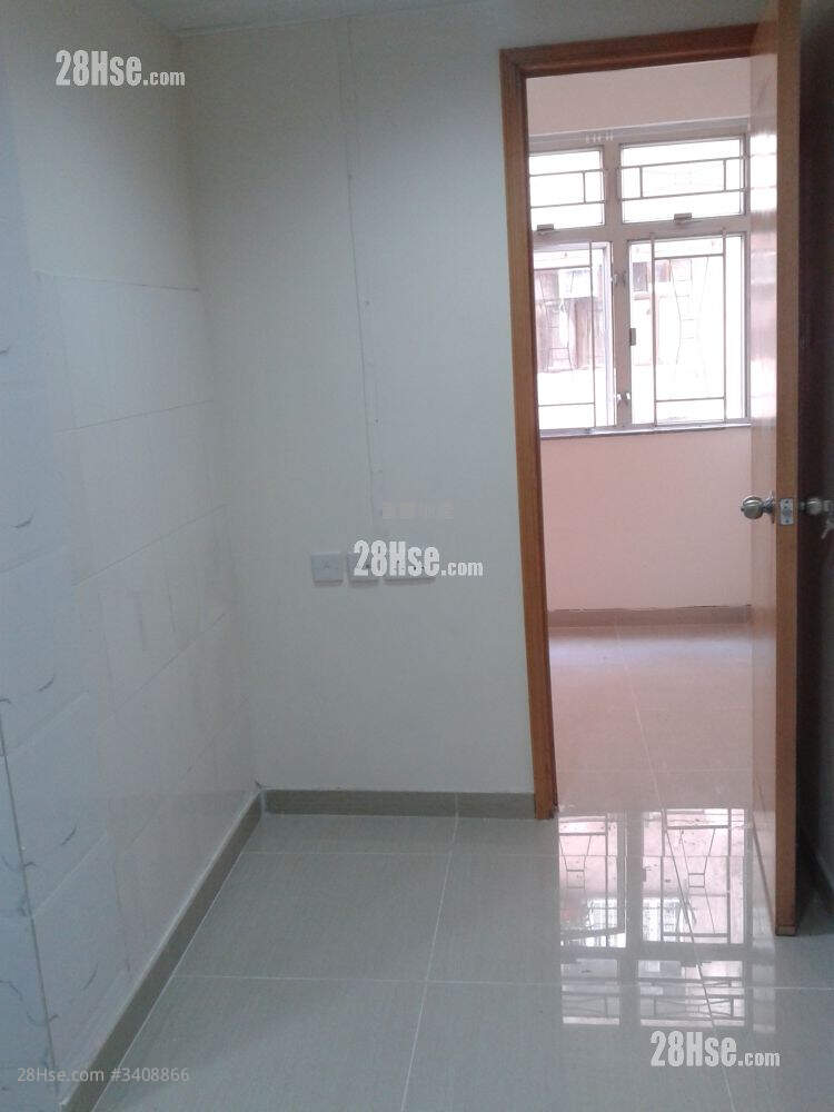 Tung Ming Building Rental 1 Bedroom , 1 Bathroom 170 ft² ( 15.8 m² )