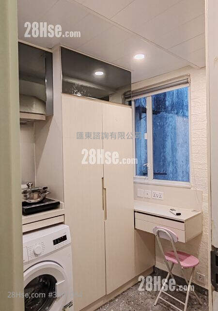 Victory Building Rental Studio , 1 Bathroom 120 ft² ( 11.1 m² )