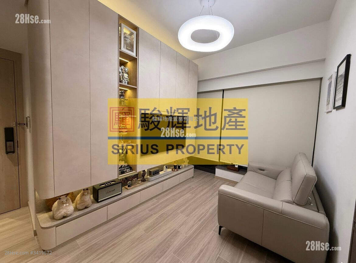 J Loft Rental 1 Bedroom 297 ft² ( 27.6 m² )