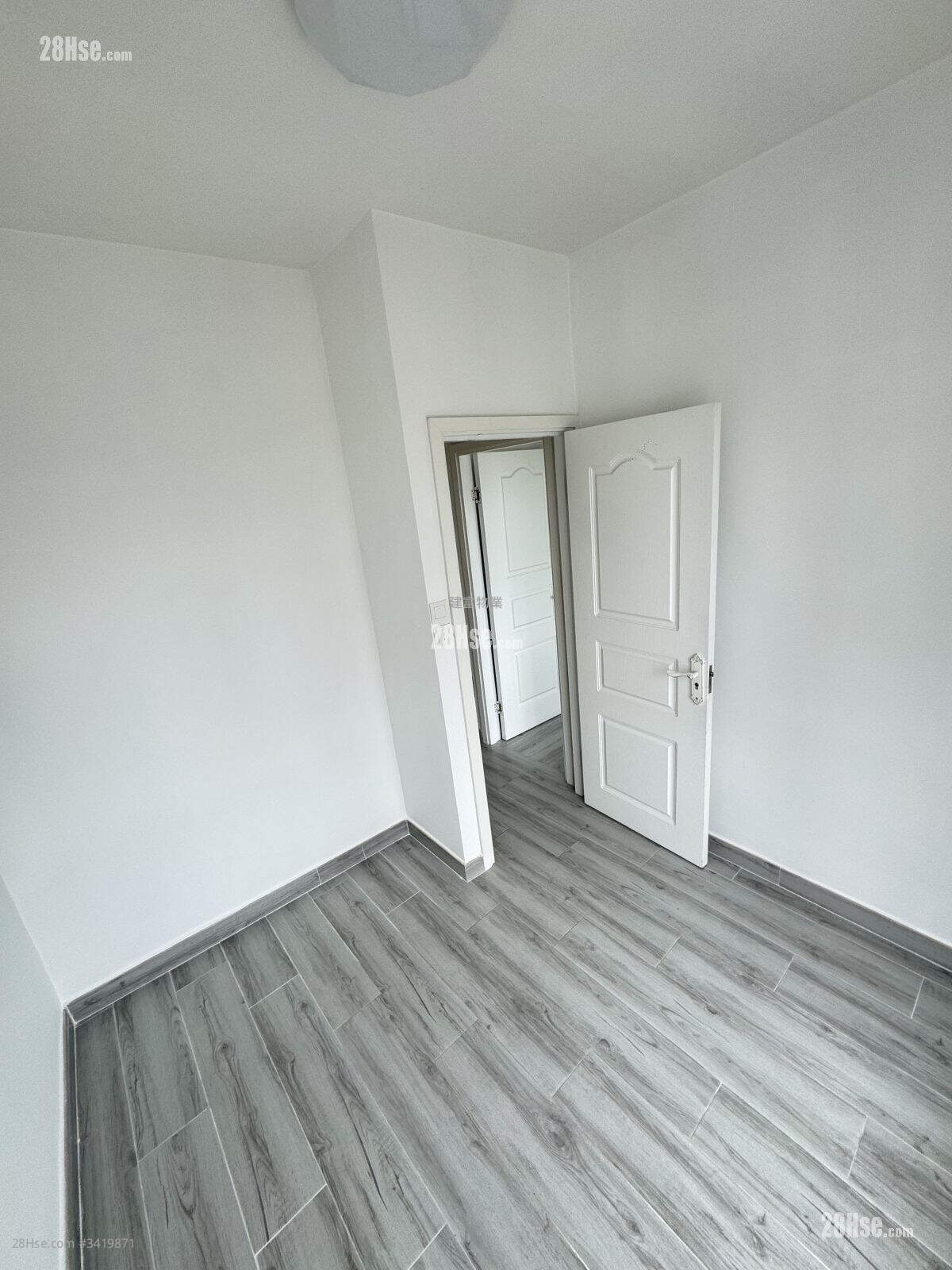 Shun Fat Building Rental 2 Bedrooms , 1 Bathroom 397 ft² ( 36.9 m² )