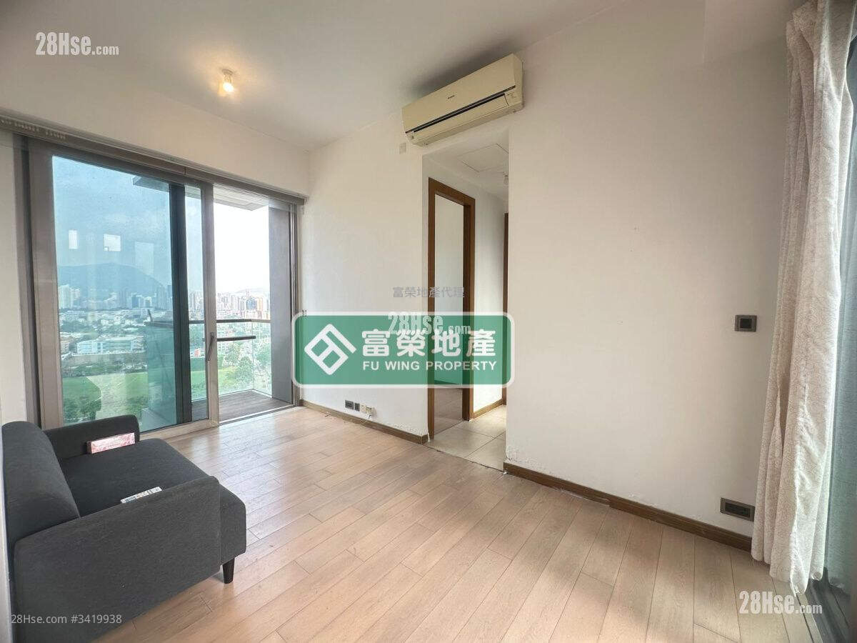 High Park Sell 2 Bedrooms , 1 Bathroom 475 ft² ( 44.1 m² )