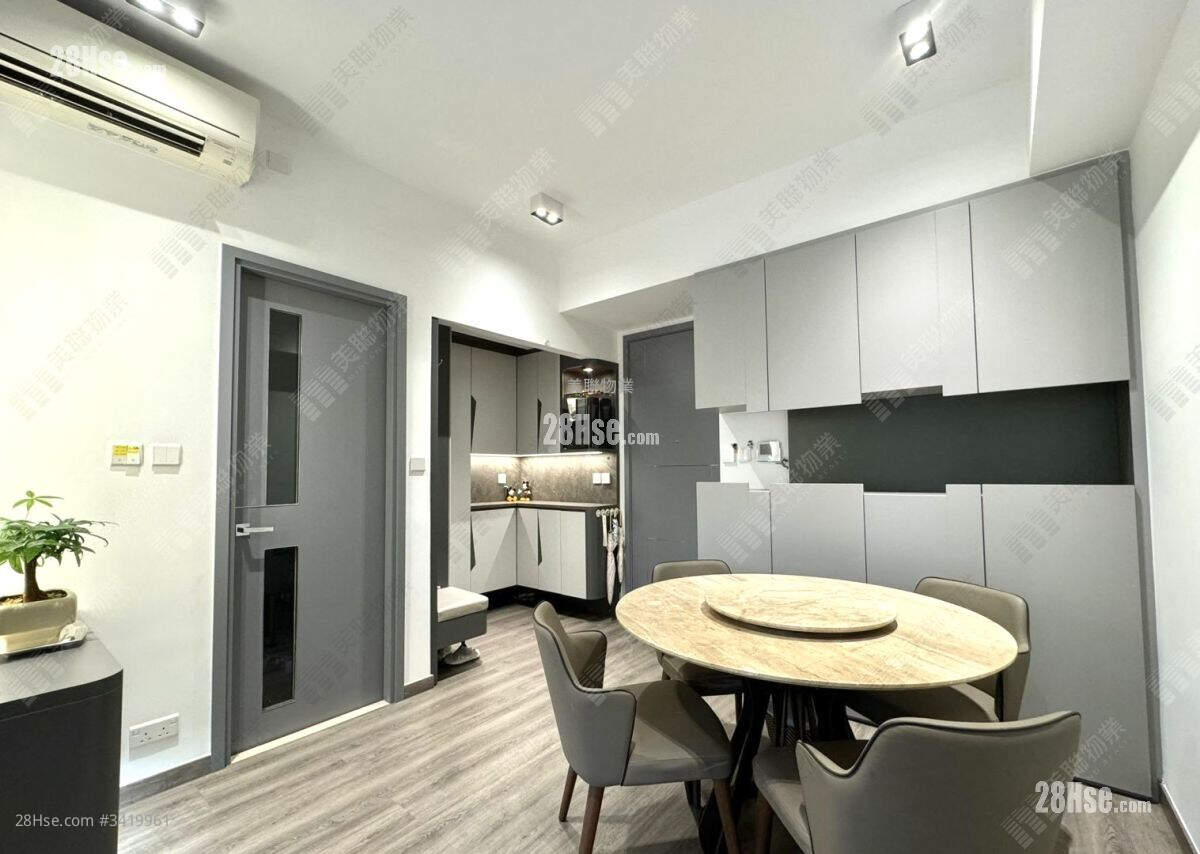 One Homantin Sell 3 Bedrooms , 2 Bathrooms 736 ft² ( 68.4 m² )