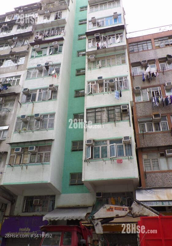 37-39 Fuk Wing Street Sell 3 Bedrooms 720 ft² ( 66.9 m² )