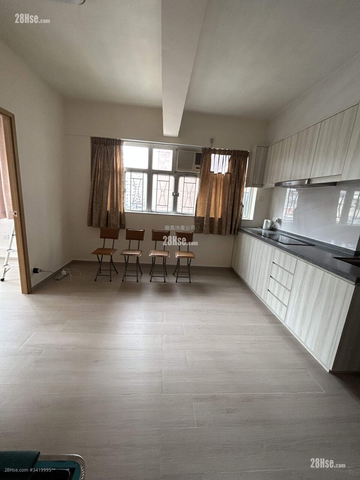 Golden Mansion Sell 2 Bedrooms , 1 Bathroom 415 ft² ( 38.6 m² )