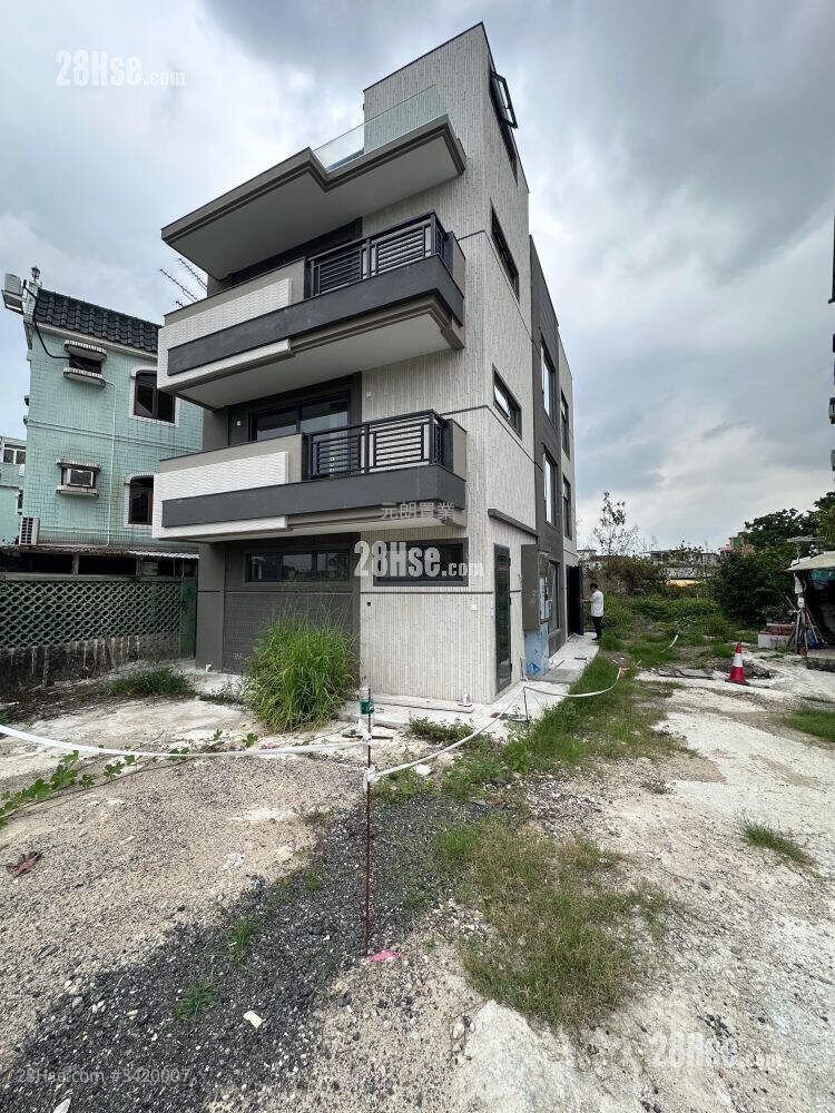 Village Sell 3 Bedrooms , 1 Bathroom 700 ft² ( 65.0 m² )