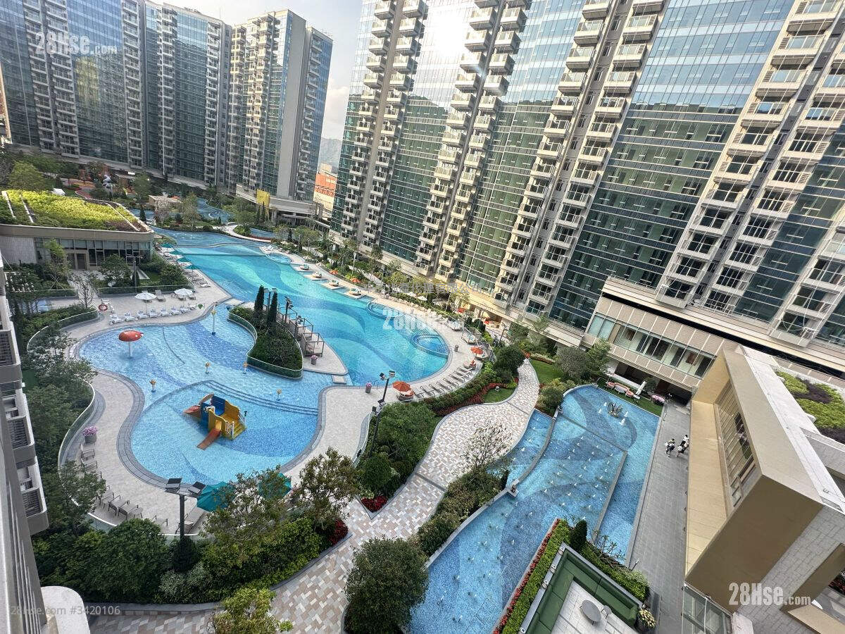 Grand Mayfair  Rental 3 Bedrooms , 2 Bathrooms 732 ft² ( 68.0 m² )