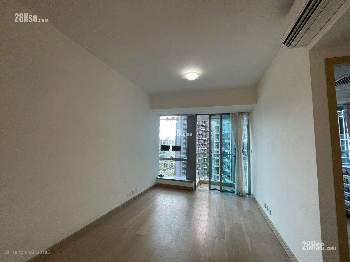 The Parkside Rental 3 Bedrooms , 2 Bathrooms 727 ft² ( 67.5 m² )