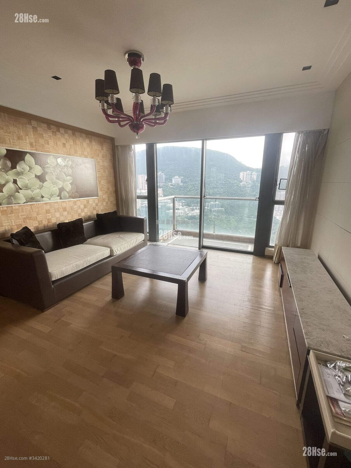 Broadwood Twelve Sell 3 Bedrooms , 2 Bathrooms 1,280 ft² ( 118.9 m² )
