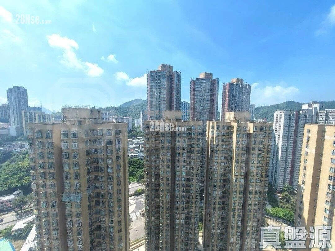 Tsing Yi Garden Sell 2 Bedrooms , 1 Bathroom 343 ft² ( 31.9 m² )