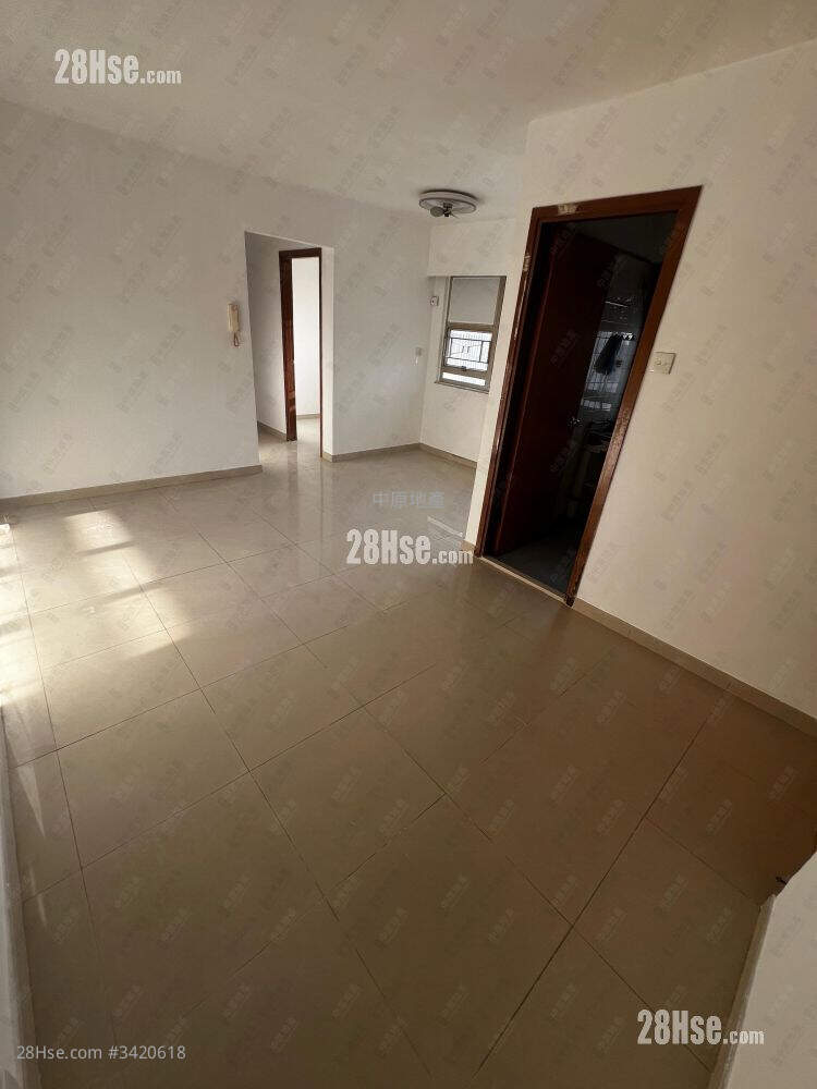 Chi Lok Fa Yuen Sell 3 Bedrooms , 1 Bathroom 511 ft² ( 47.5 m² )