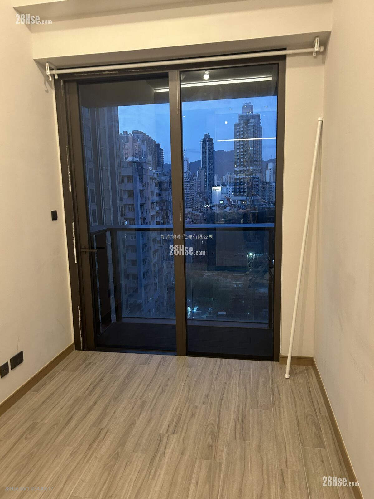 The Vantage Rental 1 Bedroom , 1 Bathroom 268 ft² ( 24.9 m² )