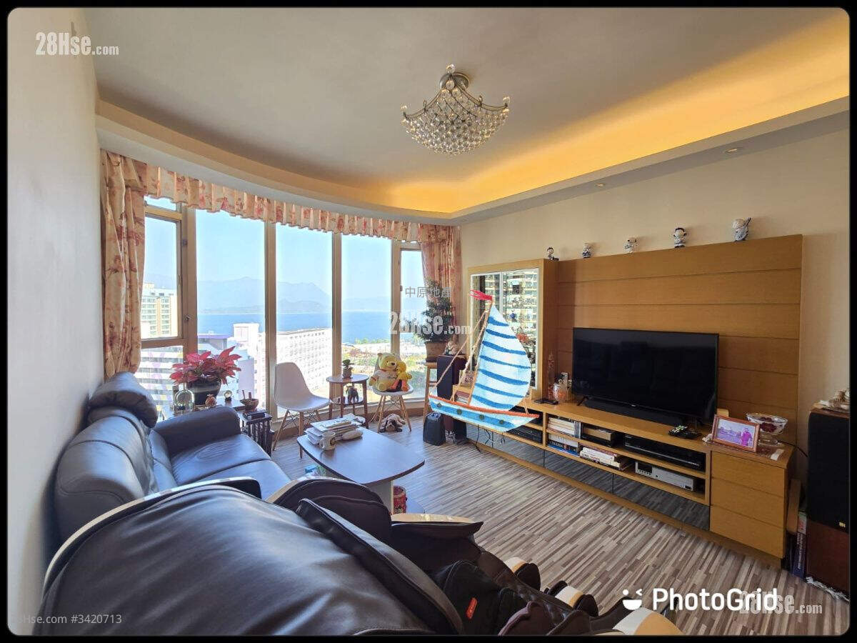 The Waterside Sell 3 Bedrooms , 2 Bathrooms 785 ft² ( 72.9 m² )