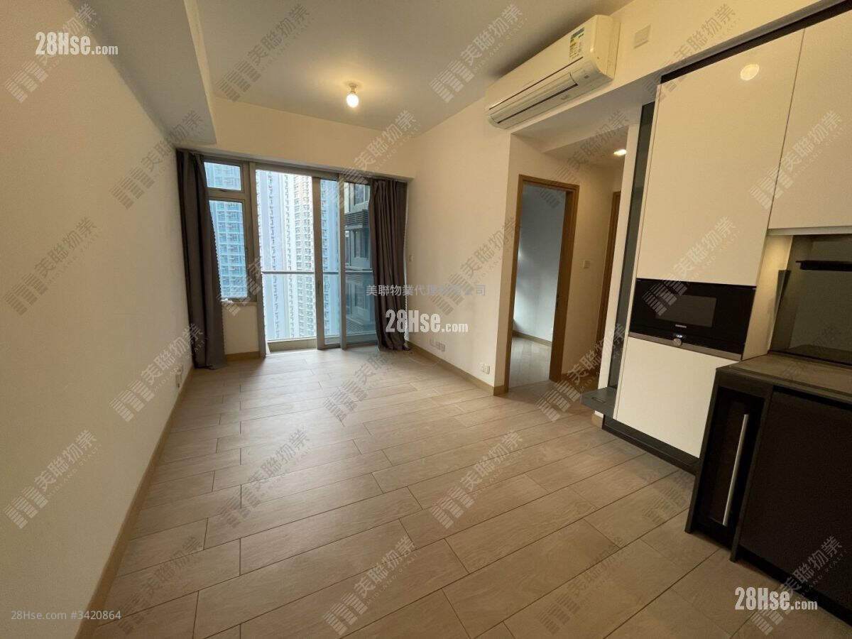 Century Link Sell 2 Bedrooms , 2 Bathrooms 484 ft² ( 45.0 m² )