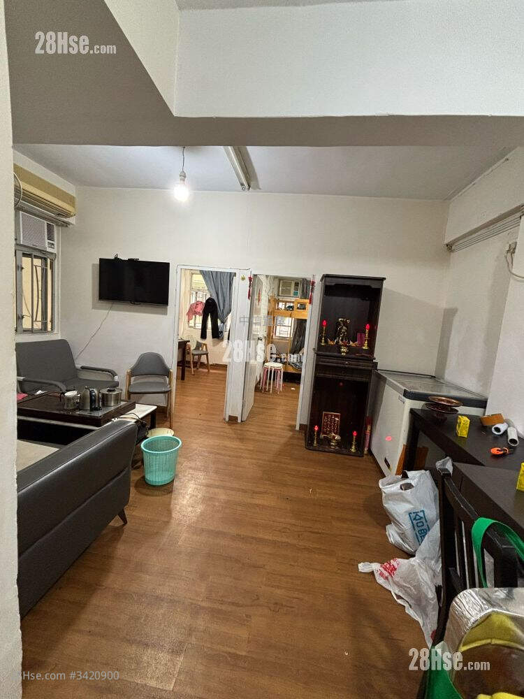 Kiu Yu Mansion Rental 2 Bedrooms , 1 Bathroom 365 ft² ( 33.9 m² )