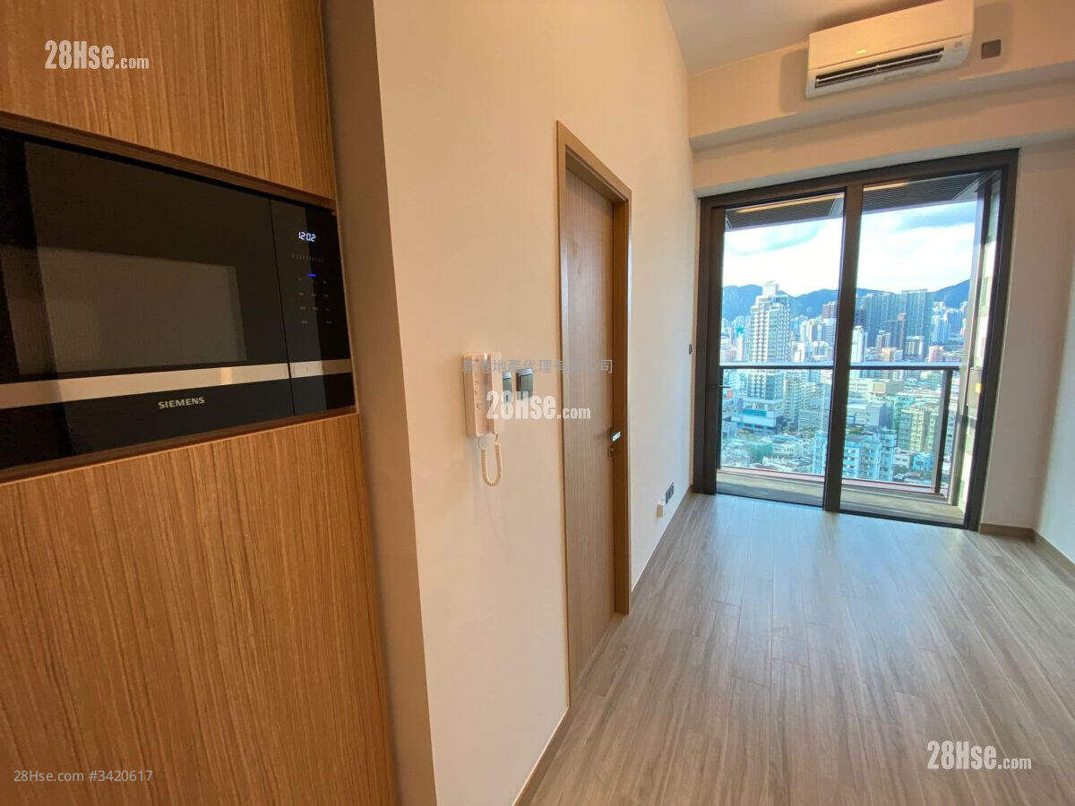 The Vantage Rental 1 Bedroom , 1 Bathroom 268 ft² ( 24.9 m² )