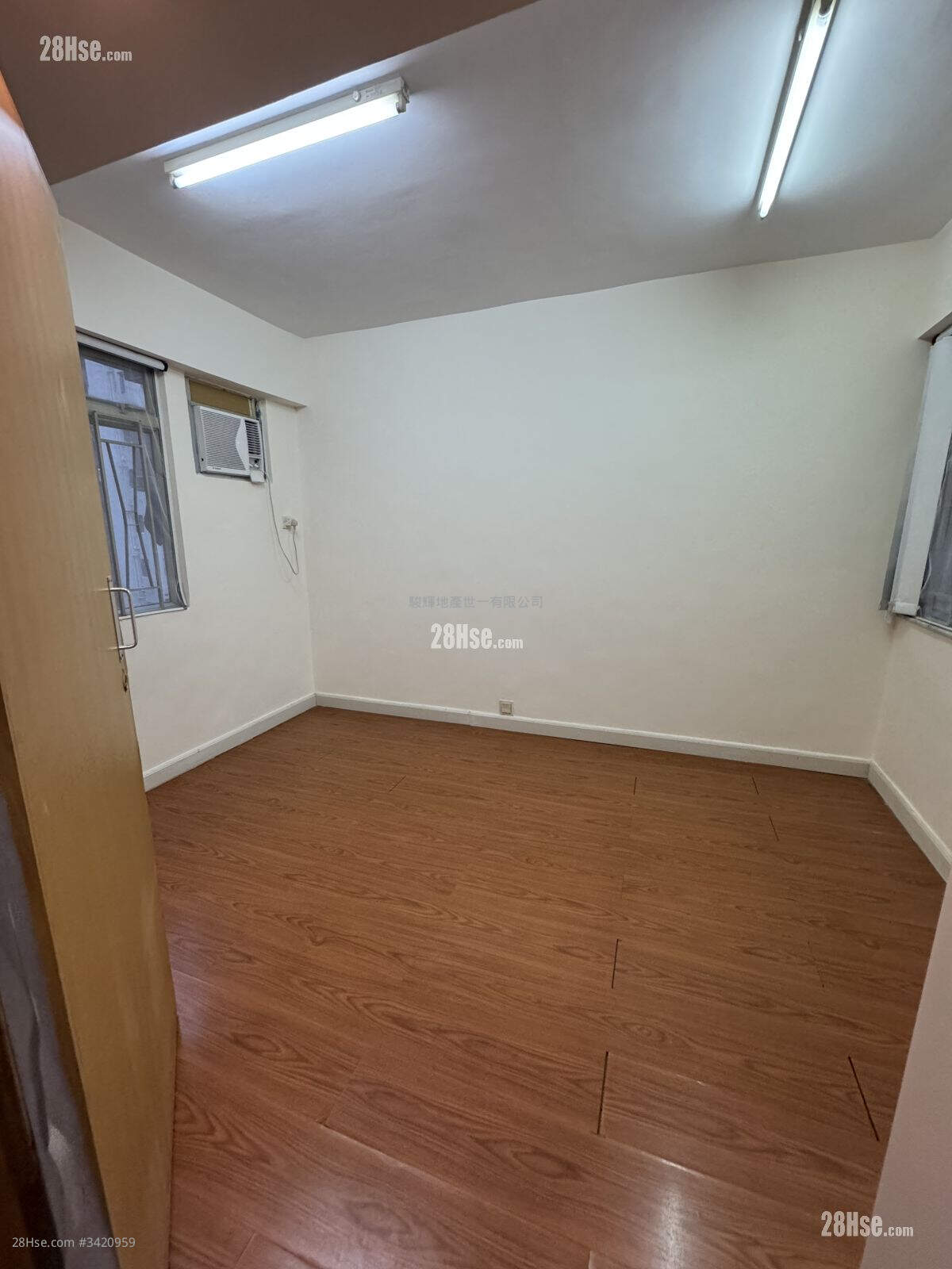 Wah Hing Building Rental 1 Bedroom 254 ft² ( 23.6 m² )