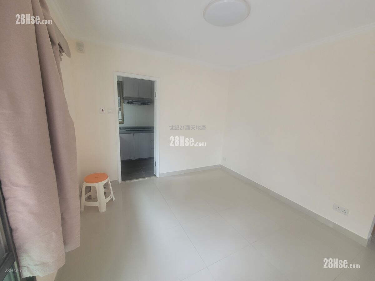 Fung Yuen Rental 3 Bedrooms , 2 Bathrooms 690 ft² ( 64.1 m² )
