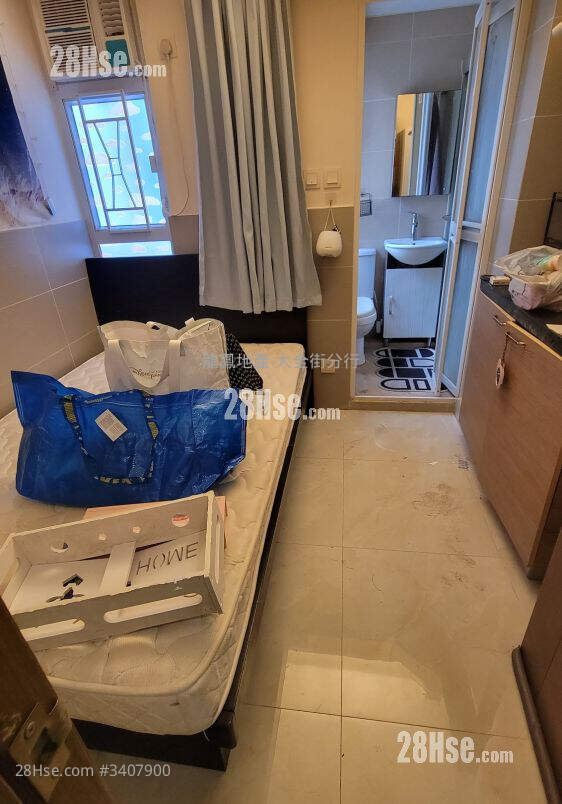 Chung Yew Building Rental Studio , 1 Bathroom 100 ft² ( 9.3 m² )