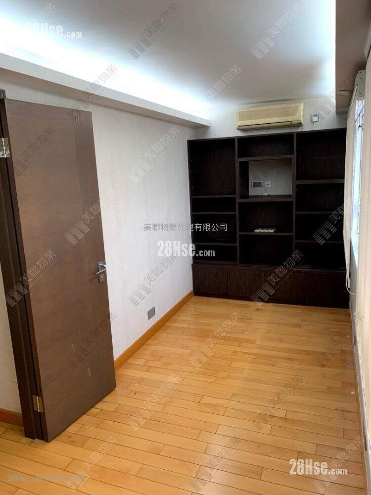 Fairview Park Sell 2 Bedrooms , 2 Bathrooms 848 ft² ( 78.8 m² )