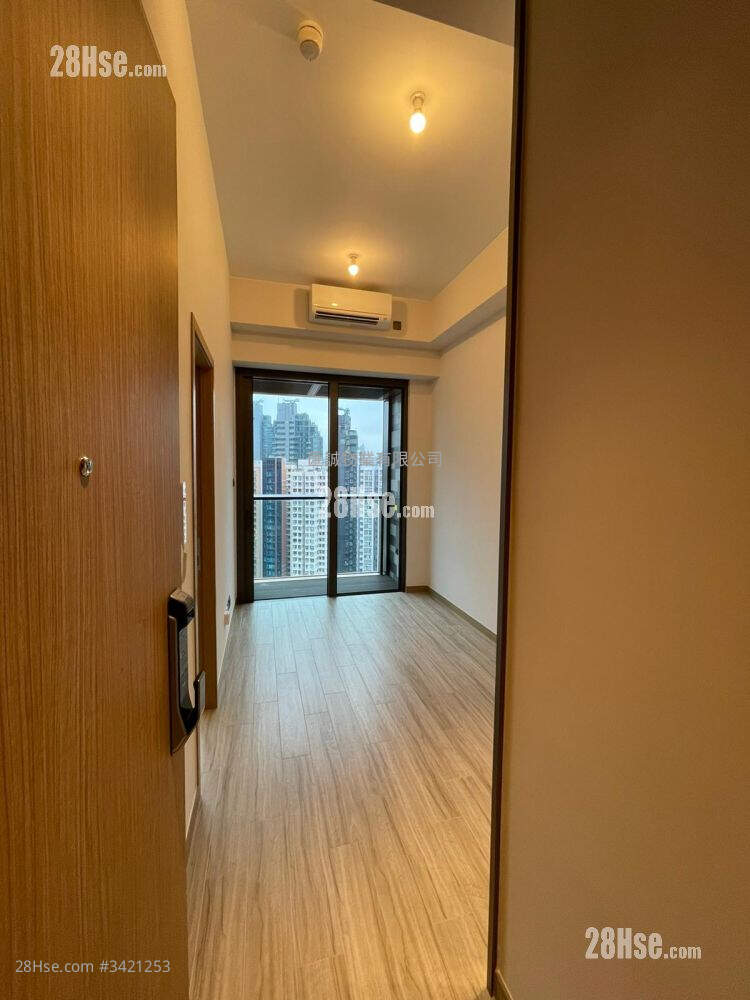 The Vantage Rental 1 Bedroom , 1 Bathroom 277 ft² ( 25.7 m² )