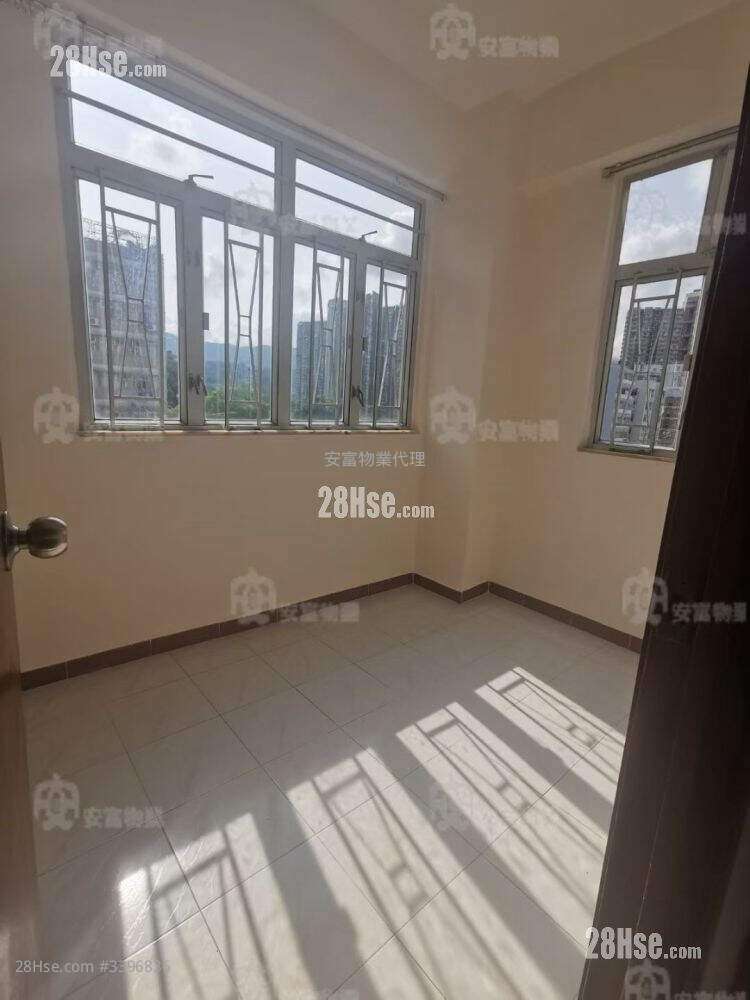 Fu Shing Building Rental 2 Bedrooms , 1 Bathroom 255 ft² ( 23.7 m² )