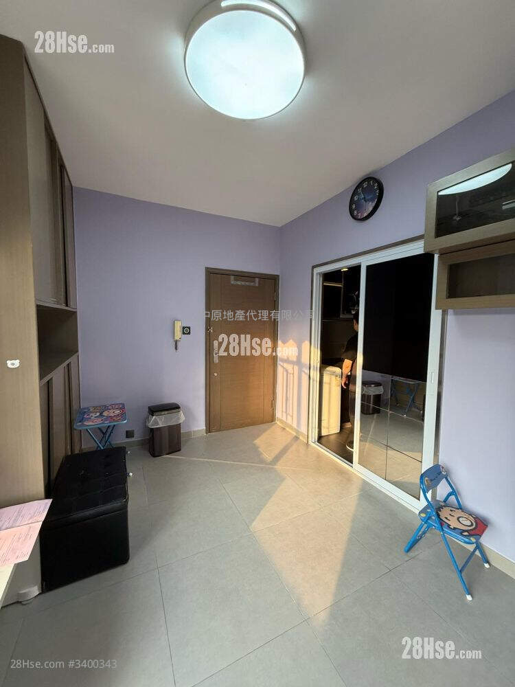 Tsuen Fung Centre Sell 2 Bedrooms , 1 Bathroom 376 ft² ( 34.9 m² )