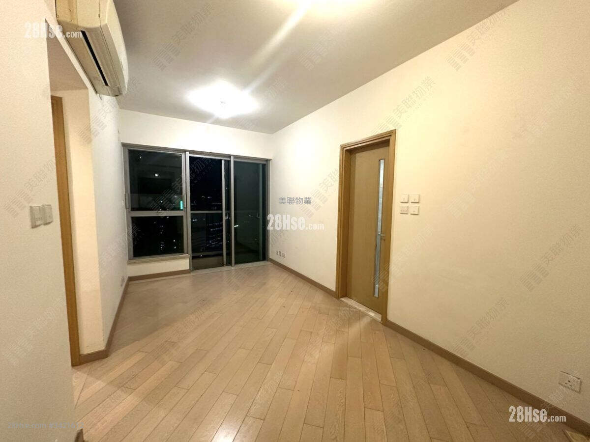 Century Gateway Sell 2 Bedrooms , 1 Bathroom 485 ft² ( 45.1 m² )