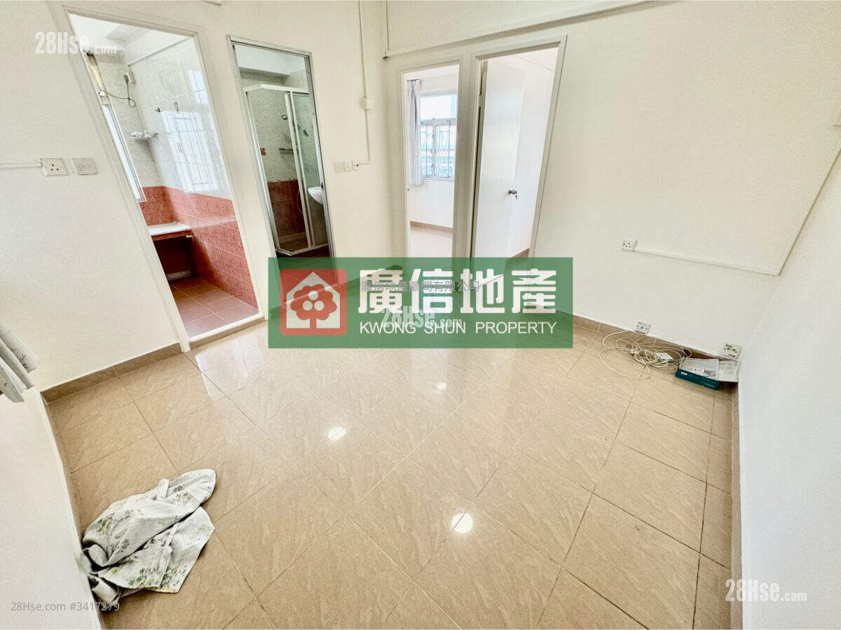 Yue Wah Building Rental 2 Bedrooms , 1 Bathroom 327 ft² ( 30.4 m² )