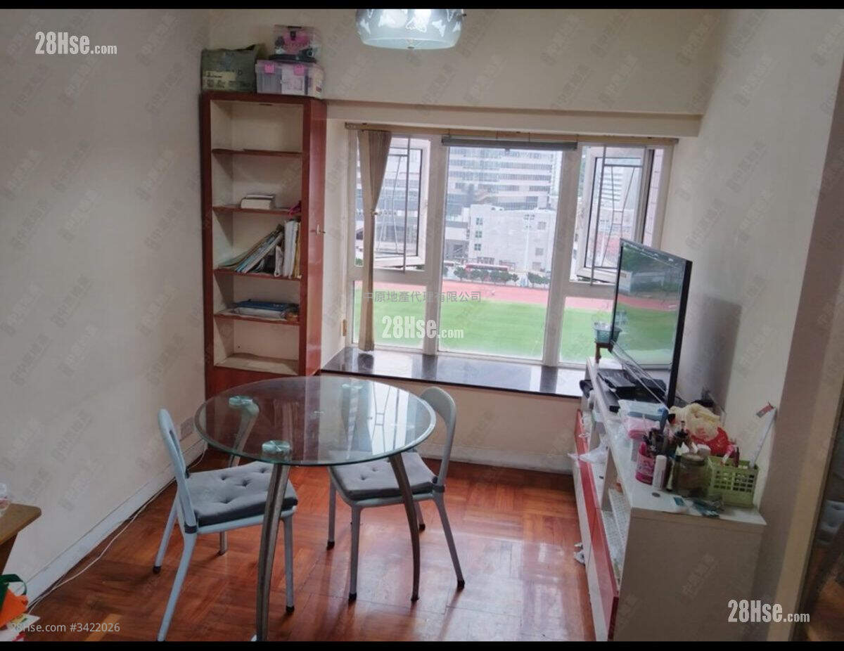Hibiscus Park Sell 3 Bedrooms 595 ft² ( 55.3 m² )