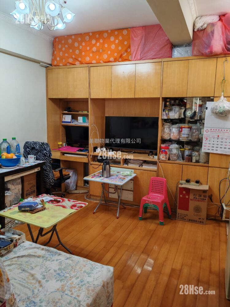 福荫大厦 售盘 2 房 354 平方尺 ( 32.9 平方米 )