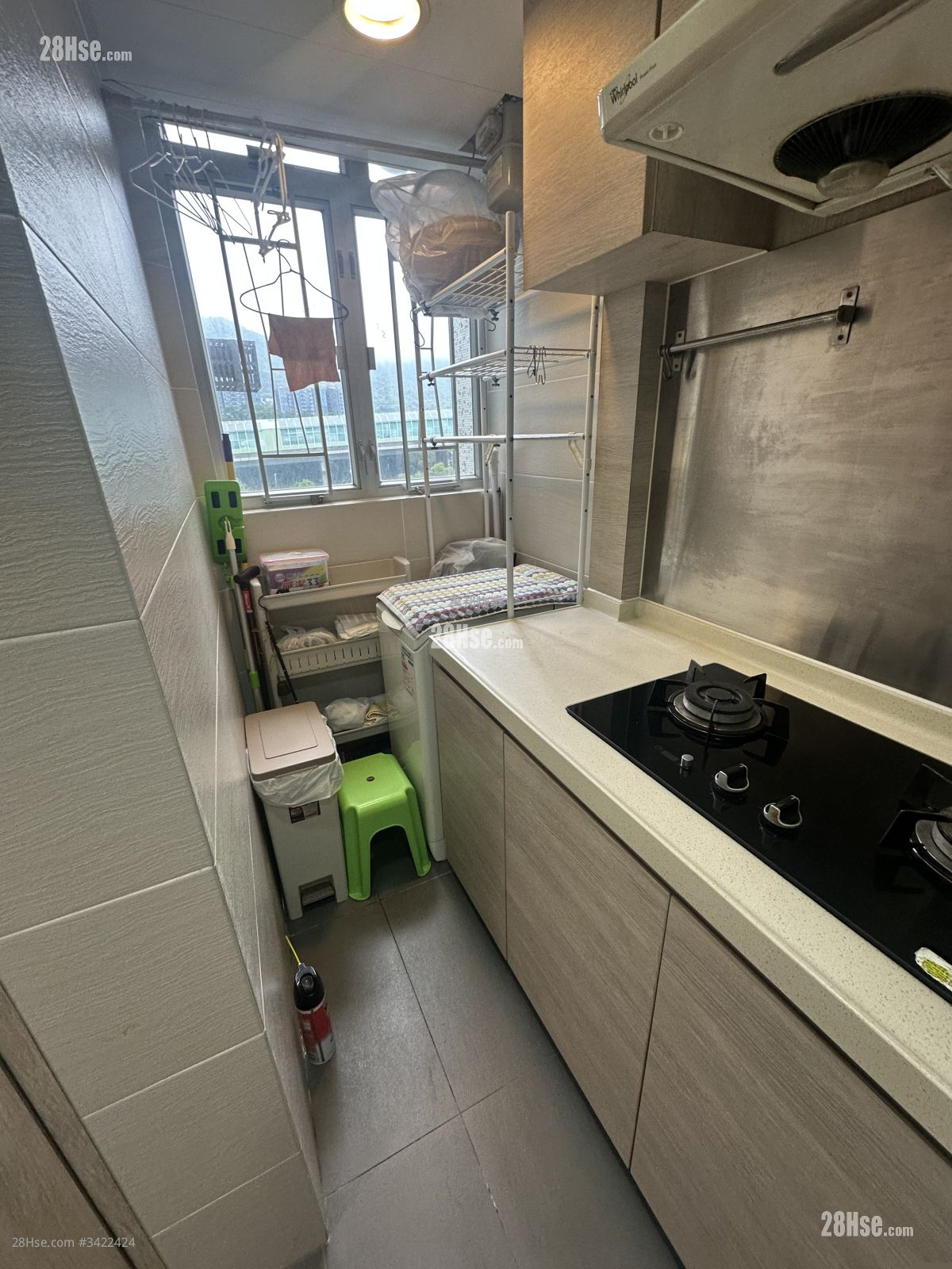 Tak Nga Court Sell 2 Bedrooms , 1 Bathroom 381 ft² ( 35.4 m² )