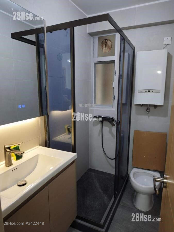 Elegance Garden Sell 2 Bedrooms , 1 Bathroom 431 ft² ( 40.0 m² )