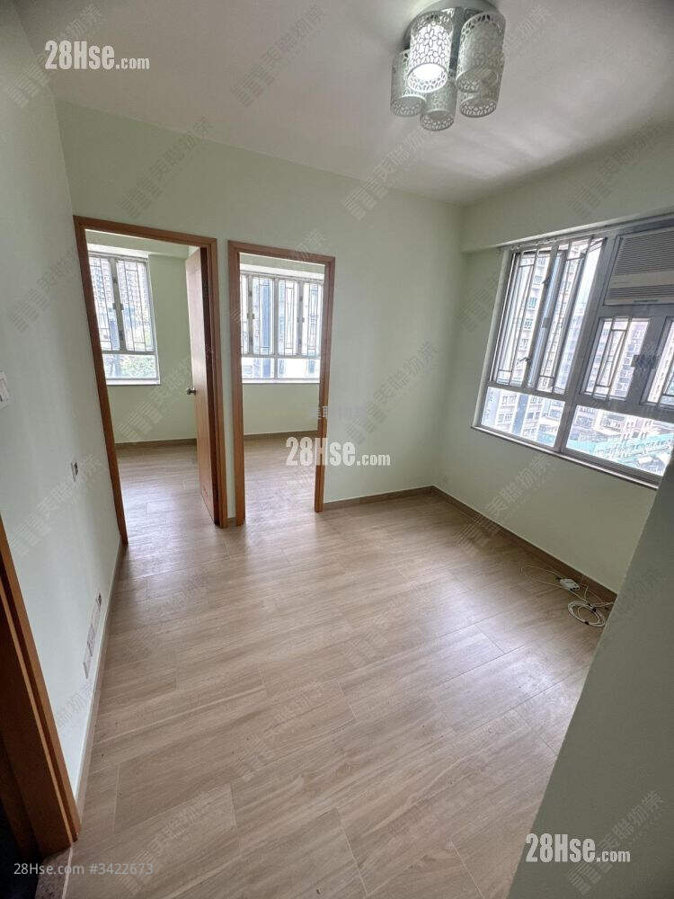 Wing Fu Mansion Sell 2 Bedrooms , 1 Bathroom 307 ft² ( 28.5 m² )