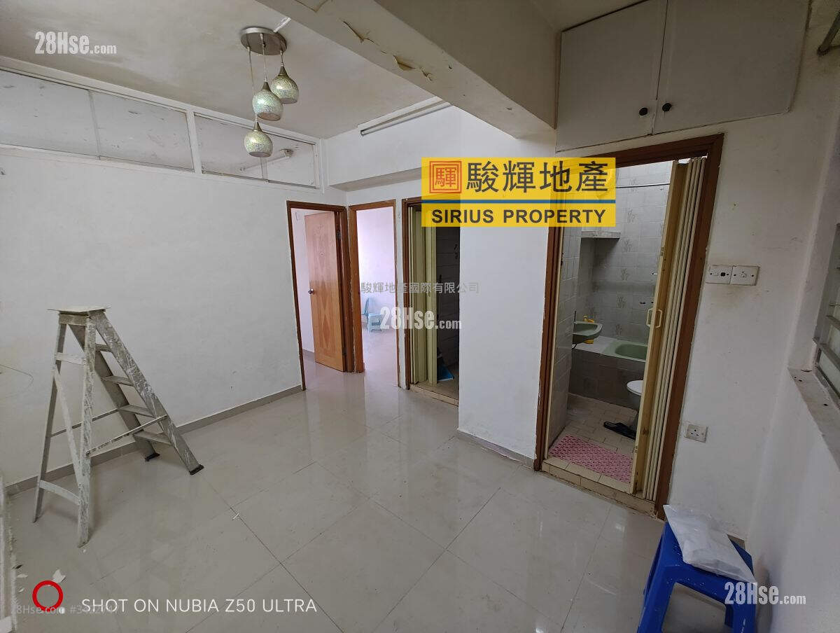 Booman House Rental 2 Bedrooms , 1 Bathroom 420 ft² ( 39.0 m² )