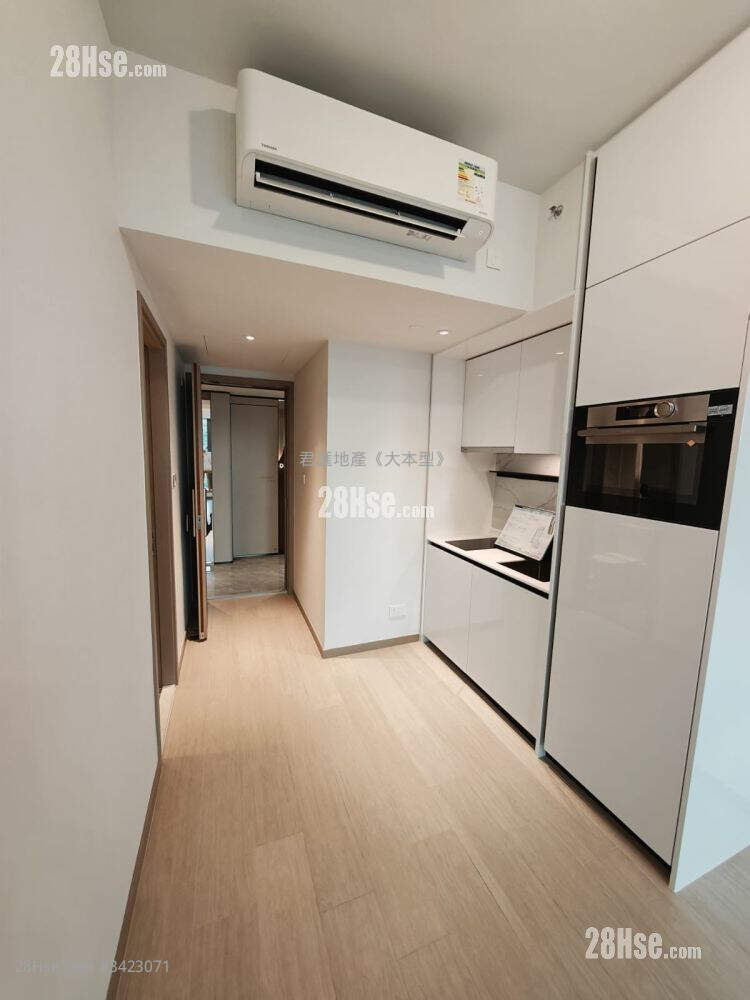Chill Residence Rental Studio 262 ft² ( 24.3 m² )