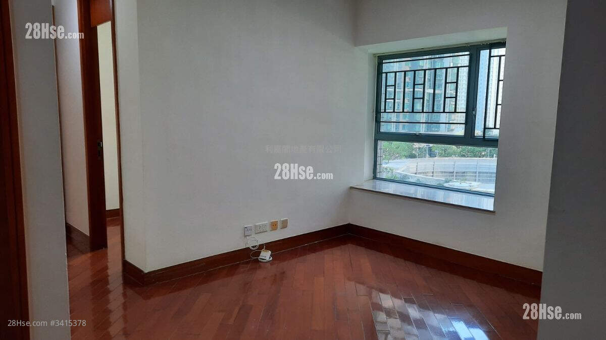 Aquamarine Sell 2 Bedrooms , 1 Bathroom 502 ft² ( 46.6 m² )
