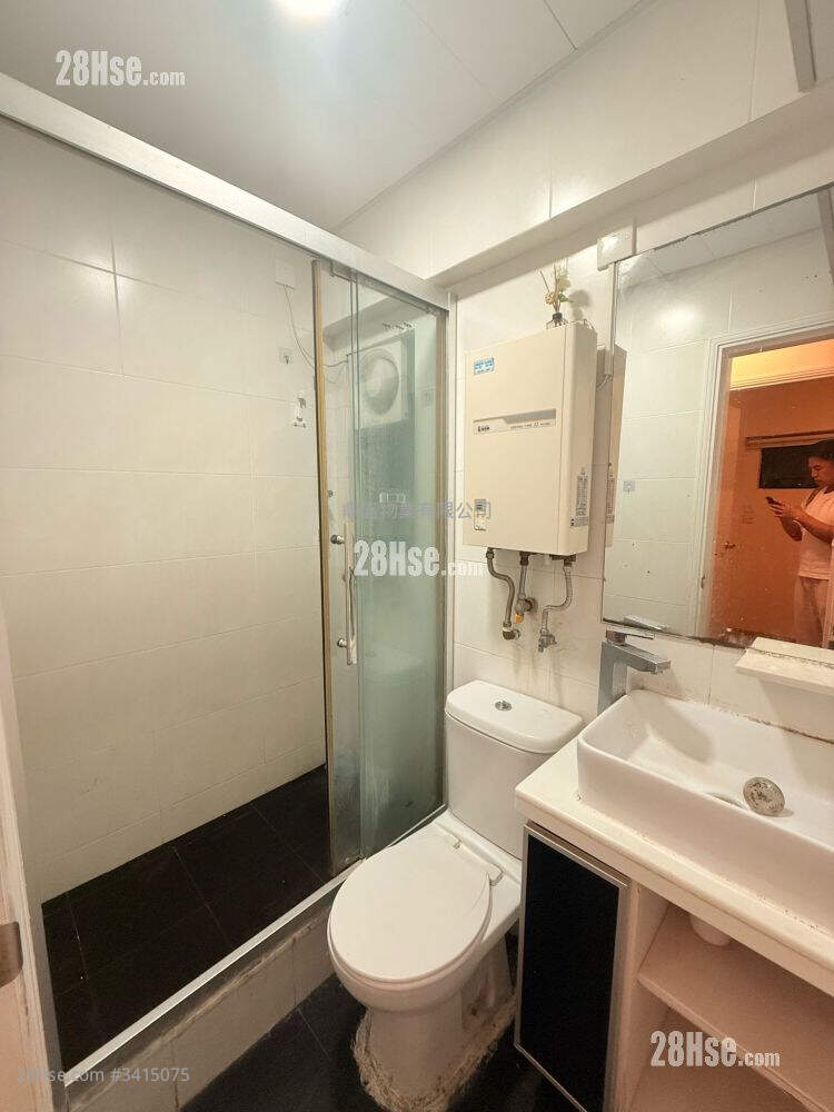 Shaukeiwan Plaza Rental 2 Bedrooms , 1 Bathroom 344 ft² ( 32.0 m² )