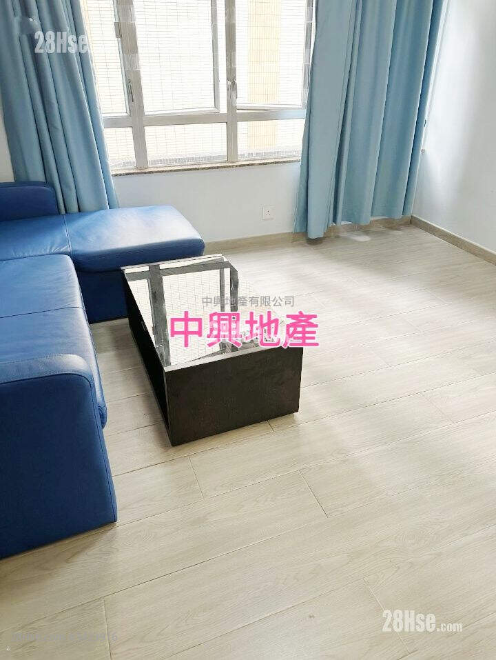 Dorfu Court Rental 2 Bedrooms , 1 Bathroom 365 ft² ( 33.9 m² )