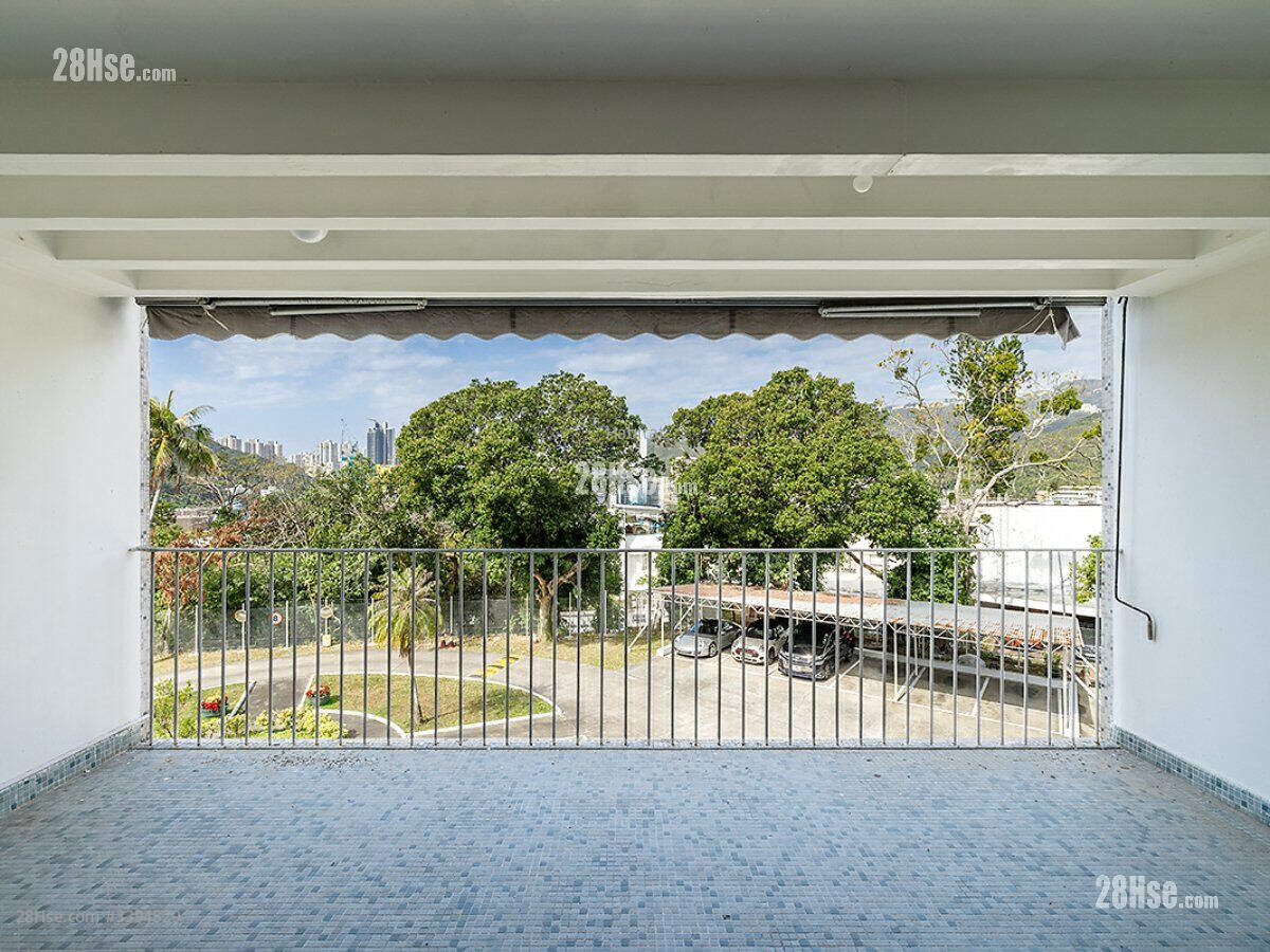 47A-49C Shouson Hill Road Rental 4 Bedrooms , 2 Bathrooms 2,289 ft² ( 212.7 m² )