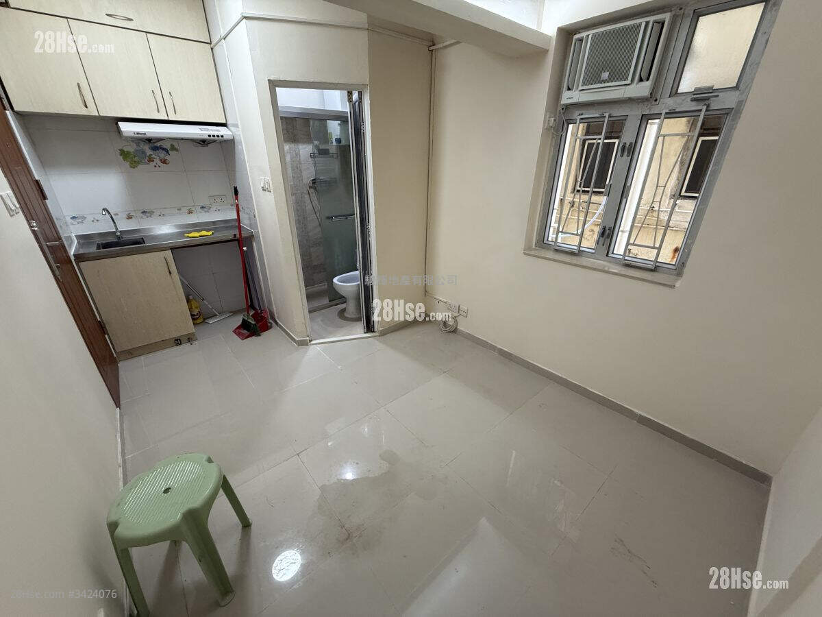 Kwong Fu Building Rental Studio , 1 Bathroom 120 ft² ( 11.1 m² )