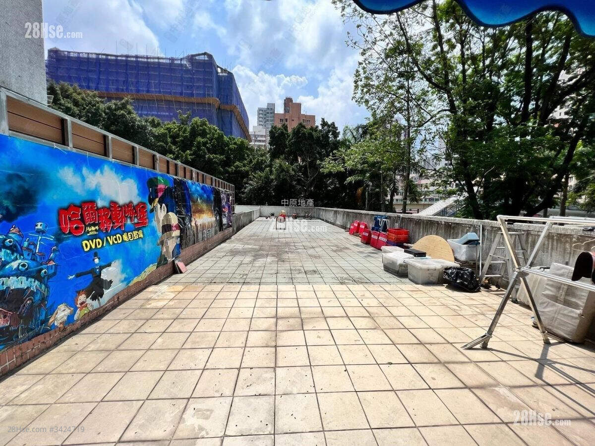 Wai Fat Building Sell 2 Bedrooms 353 ft² ( 32.8 m² )